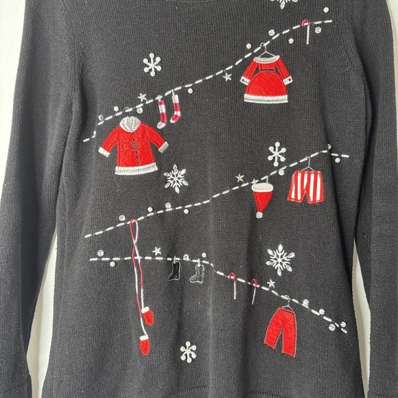 Isabella's Closet Women M Santas Clothesline Laundry Day Christmas Sweater Black - Picture 5 of 8